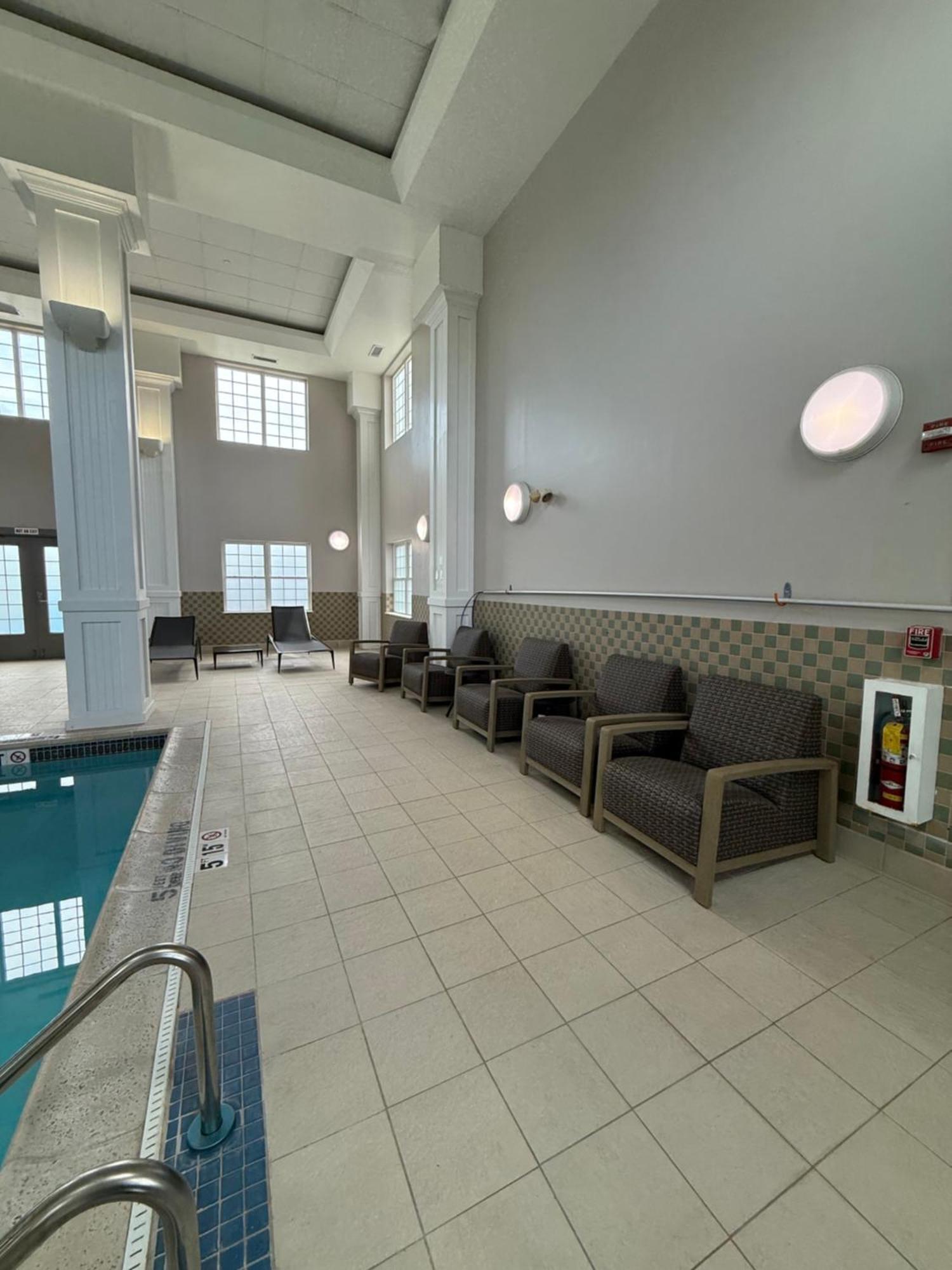 Four Points By Sheraton Bedford Manchester Airport Eksteriør billede