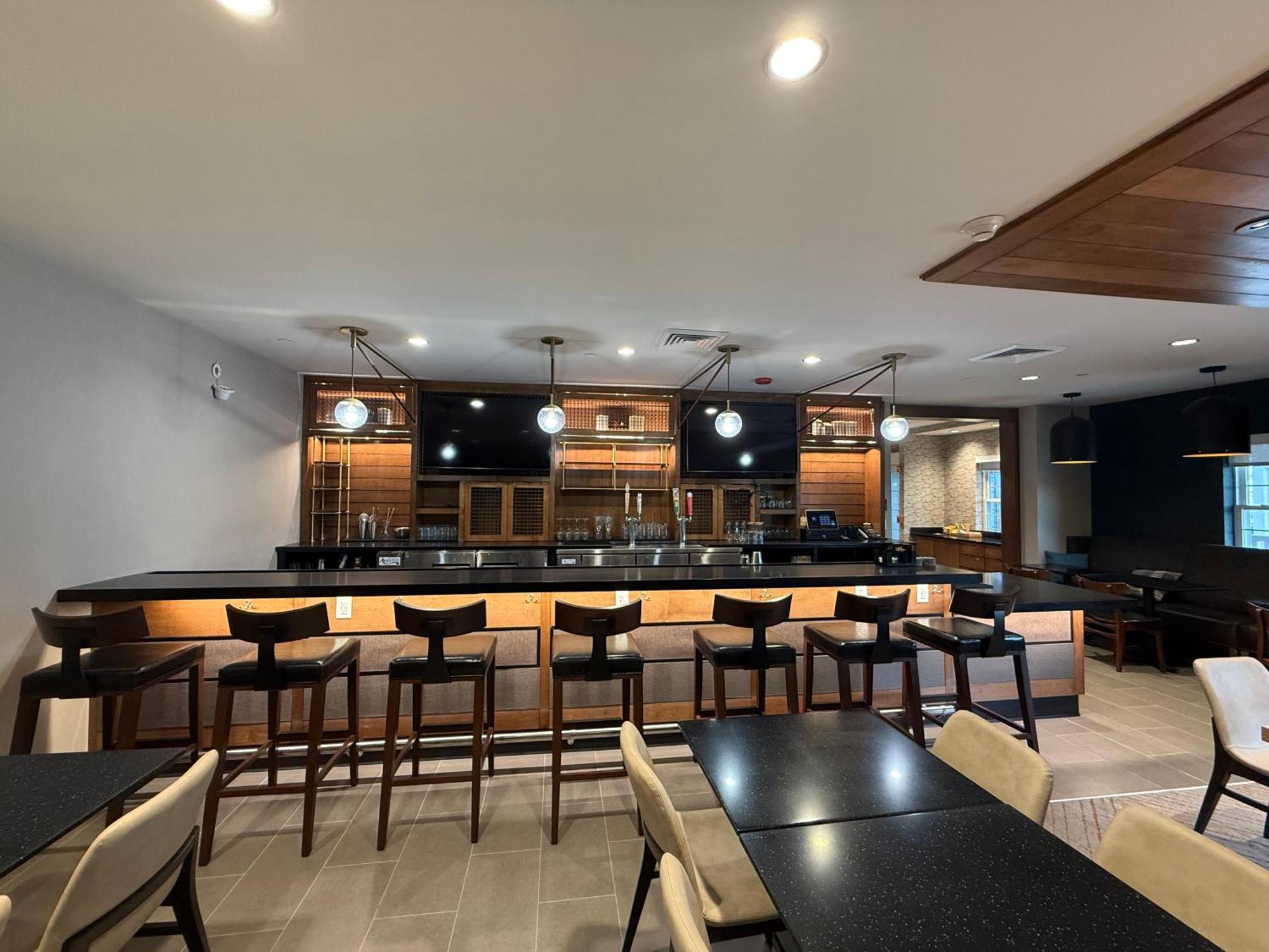 Four Points By Sheraton Bedford Manchester Airport Eksteriør billede
