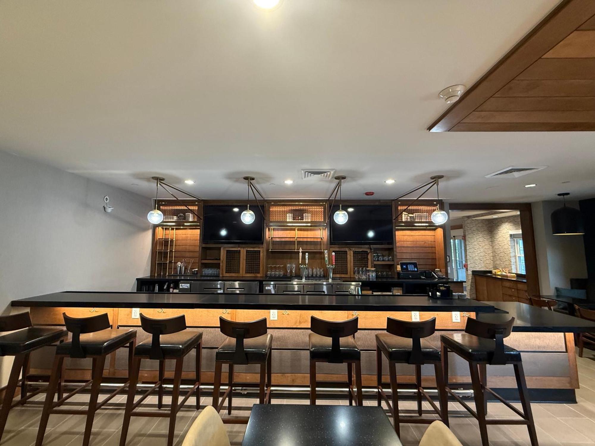 Four Points By Sheraton Bedford Manchester Airport Eksteriør billede